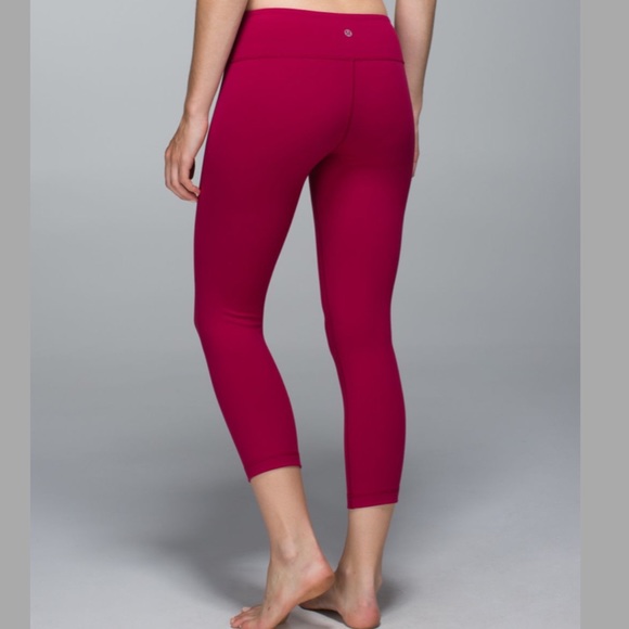 lululemon athletica Pants - Lululemon Wunder Under Crop Bumble Berry Leggings